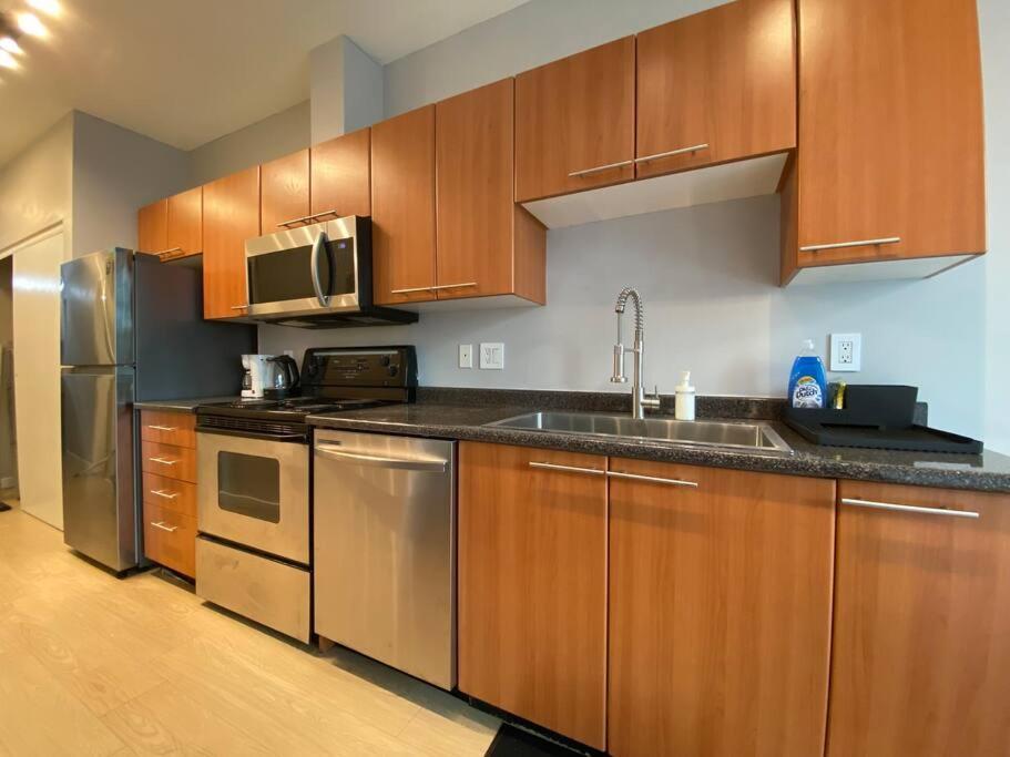 Entire Condo In Heart Of Downtown Vancouver Eksteriør bilde