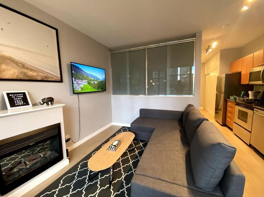 Entire Condo In Heart Of Downtown Vancouver Eksteriør bilde